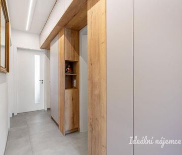 Pronájem bytu 3+kk 70 m2 - Photo 1