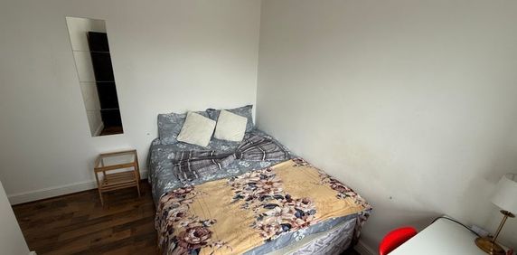 Room in a Shared House, Camberwell Road, SE5 - Photo 2