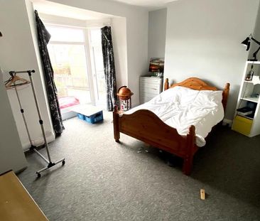 4 bedroom terraced house to rent - Photo 5
