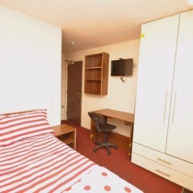 1 Bed - Kirkgate, Oldgate, Town Centre, Huddersfield - Photo 1