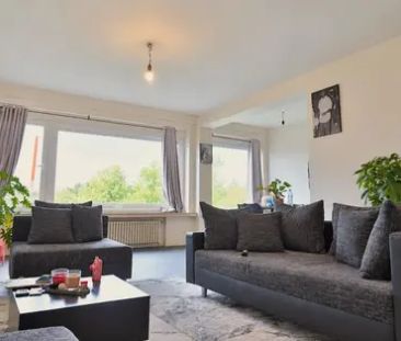 Ruim appartement in Centrum Kortrijk - Photo 1
