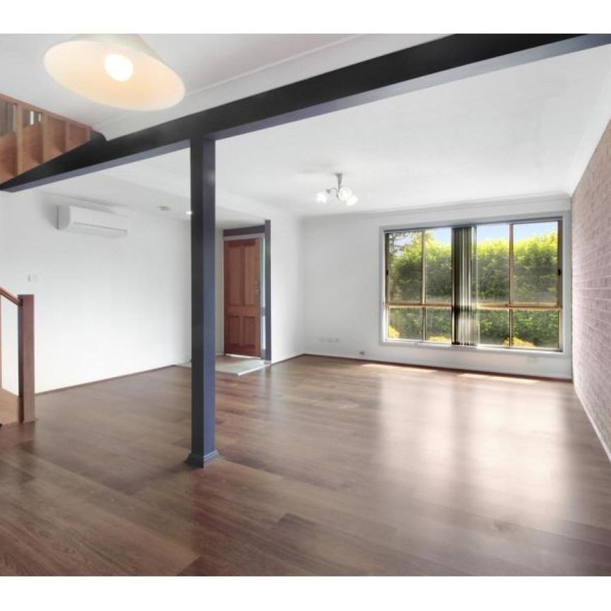 2 / 18 Mangerton Road, Wollongong, NSW 2500 - Photo 1
