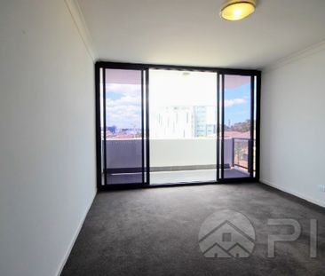 LUXURY 1 BEDROOM APARTMENT FOR LEASE NOW - Photo 2