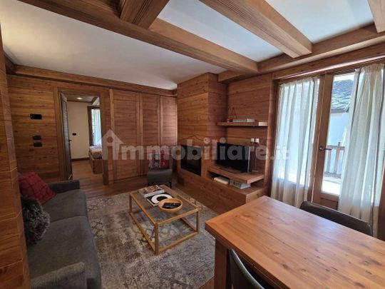 Trilocale SS26dir 28, Centro, Courmayeur - Photo 1