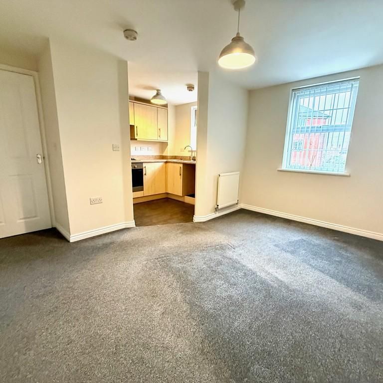 1 bedroom flat to rent - Photo 1