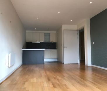 The Heart, New Zealand Avenue, Walton On Thames, Surrey, KT12 - Photo 3