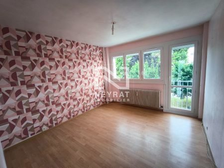 Location Appartement 4 pièces 75m² CHALON SUR SAONE 71100 - Photo 2