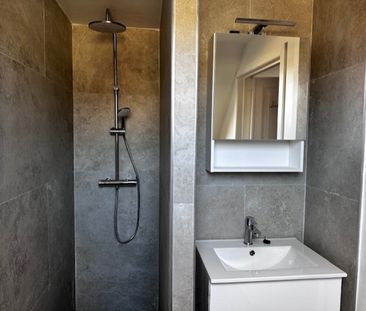 Appartement 1ch rénové à 1070 Anderlecht  Loyer: 900 € - Photo 3