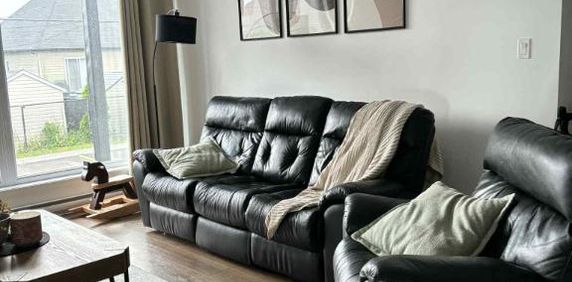 Magnifique 6 1/2 - IDEAL POUR FAMILLE - Quartier calme - Photo 2