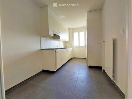 Schöne Wohnung in Lyss - Foto 3
