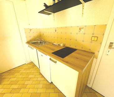 Location Appartement 1 pièce 18m² ROMANS SUR ISERE 26100 - Photo 2