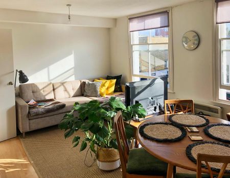 2 bedroom maisonette to rent - Photo 2