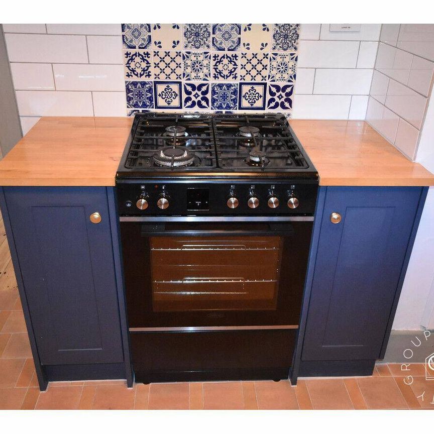 1920's Character Filled Bungalow - Photo 1