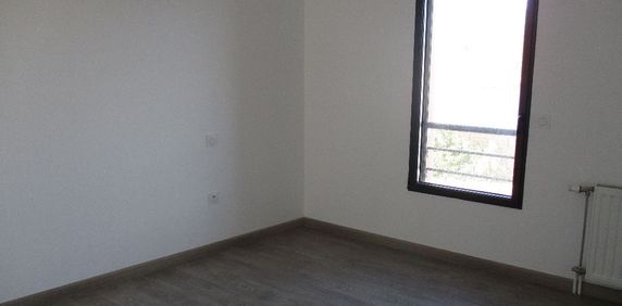Location Appartement 2 pièces 47m² - Photo 2