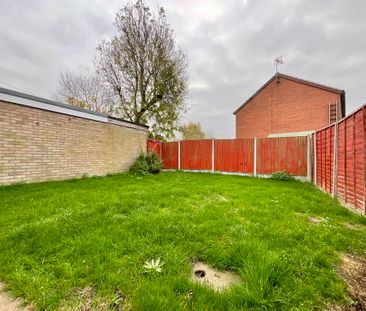 2 bedroom End Terraced House to let - Photo 1