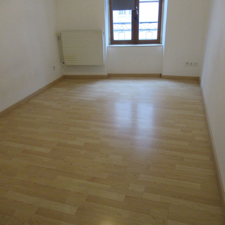 F2 DE 72 m² - 57 RUE AUX FEVRES 71100 CHALON SUR SAONE. - Photo 1