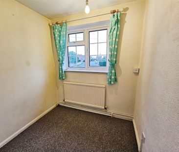 3 Bedroom House to Rent in Cresswell Drive, Cottesmore, Oakham, LE15 - Photo 3