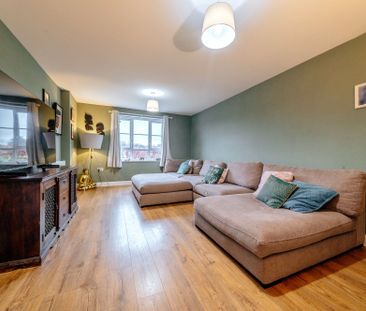 34 Brogan Crescent - Photo 1