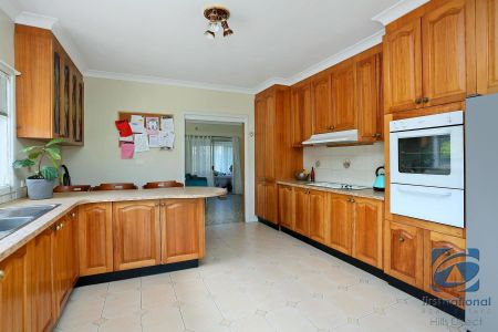 3 BEDROOM FAMILY HOME - Photo 3
