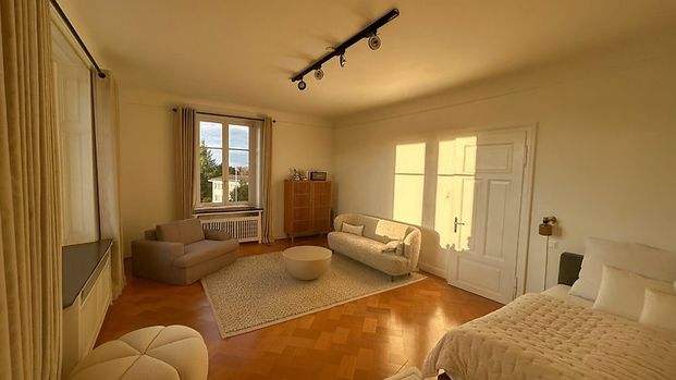4 Zimmer-Wohnung in Zollikon (ZH), möbliert, auf Zeit - Photo 1