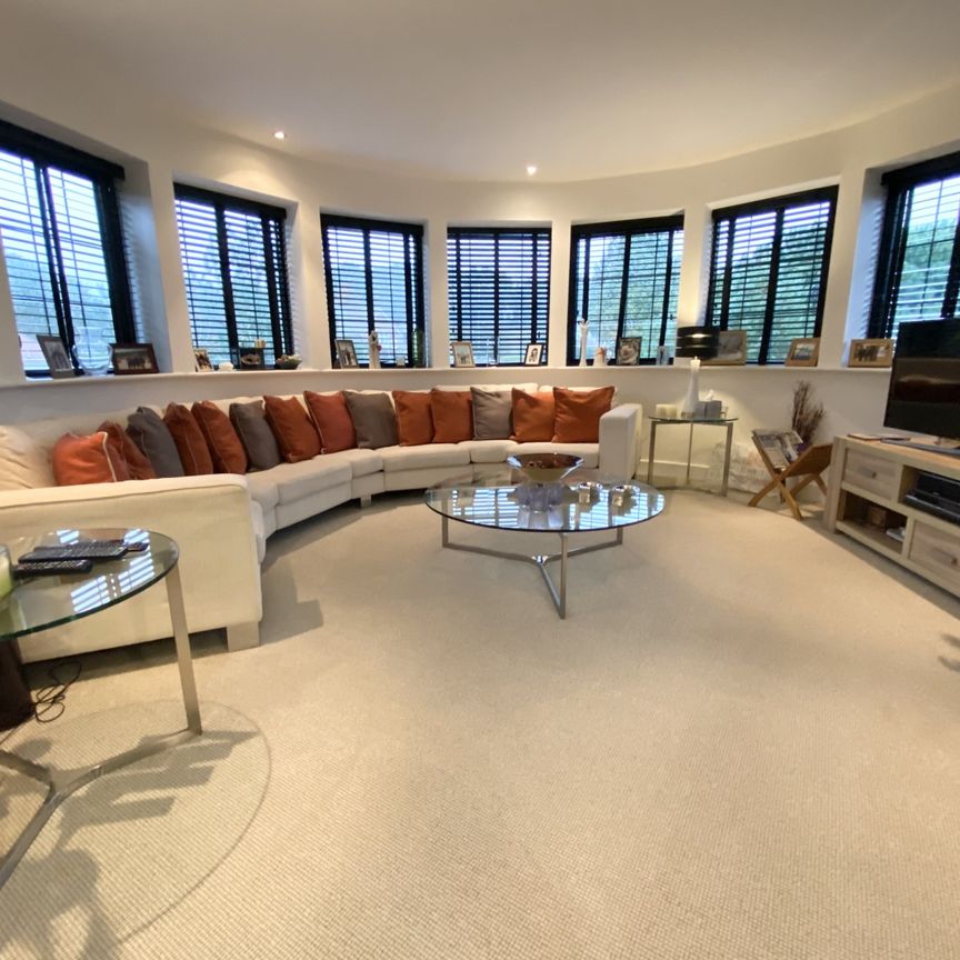 Compton Avenue, Poole, Dorset, BH14 - Photo 1