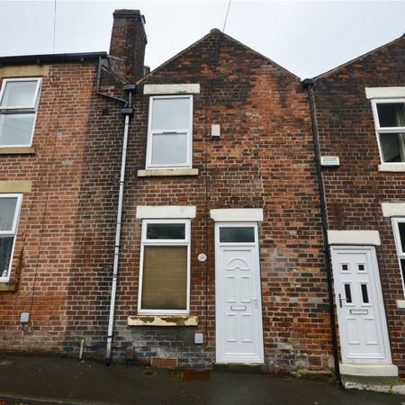 2 bedroom terraced house to rent - Photo 3