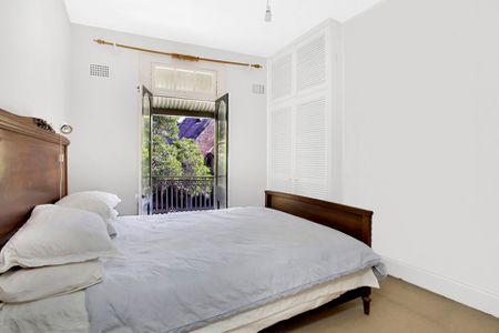 11 Curtis Road, Balmain. - Photo 3