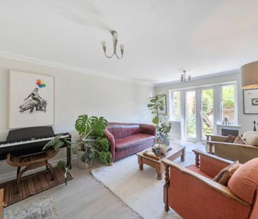 5 bedroom detached house to rent - Photo 1
