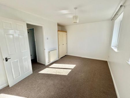 1 bedroom semi-detached house to rent - Photo 2