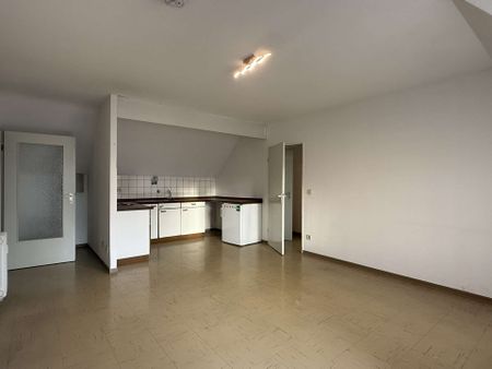 WOHNBERECHTIGUNGSSCHEIN (WBS) ERFORDERLICH! SCHÖNE 2-ZIMMERWOHNUNG IM 5.OG NAHE SPRÖDENTALPLATZ - Photo 2