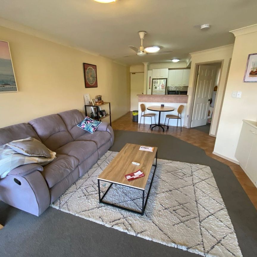 "CASA PASHEN" - Charming 2-Bedroom Unit with City Views - Photo 1