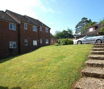 2 bedroom terraced house to rent - Photo 6