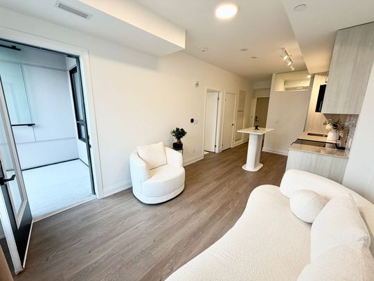 For Lease - 3250 Carding Mill Trail Unit# 425, Oakville, Ontario - Photo 1