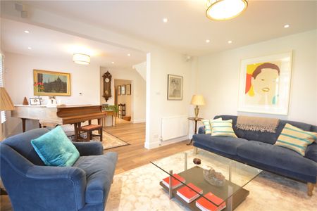 Reigate Road, Epsom, Surrey, KT17 3DT - Photo 2