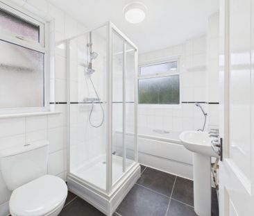 Lawn Close, Datchet, Slough,SL3 - Photo 1