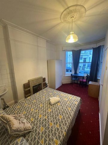 8 bedroom house share to rent - Photo 4