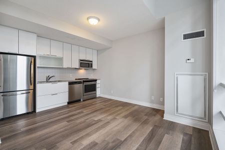 For Lease - 16 Brookers Lane Unit# 205, Toronto, Ontario - Photo 5