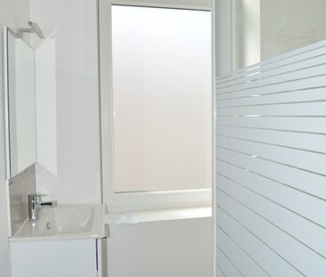 Location Appartement 2 pièces 60m² WATTRELOS 59150 - Photo 2