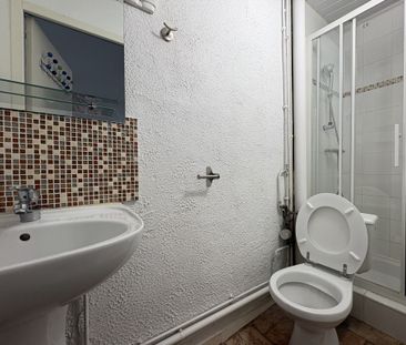Location Appartement 2 pièces 46m² SAUMUR 49400 - Photo 2