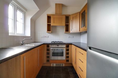 2 bedroom maisonette to rent - Photo 5