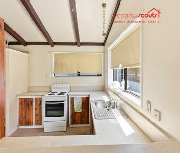 Quiet & Tidy 2 Bedroom Unit – Central Upper Hutt - Photo 1