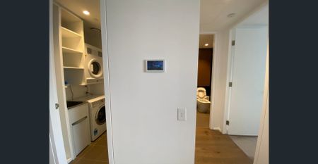 Modern One-Bedroom Apartment in the Heart of Chippendale - Photo 5