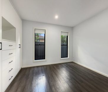 Modern & Private Granny Flat in Prime Merrylands Location - Photo 2