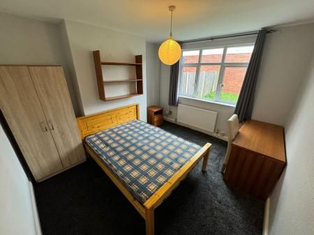 Greenfield Street, Dunkirk, Nottingham, NG7 - Photo 2
