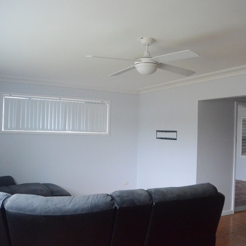 16 Dixon Avenue - Photo 1