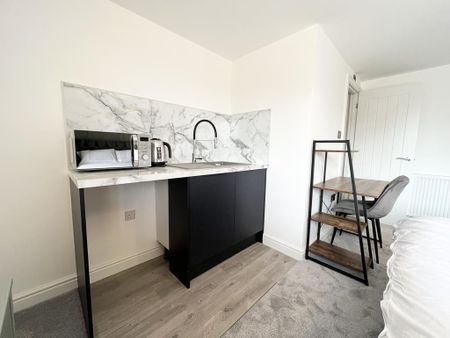 Studio to rent - Photo 4