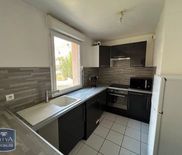 Location Appartement 2 pièces 48m² LILLE 59000 - Photo 3