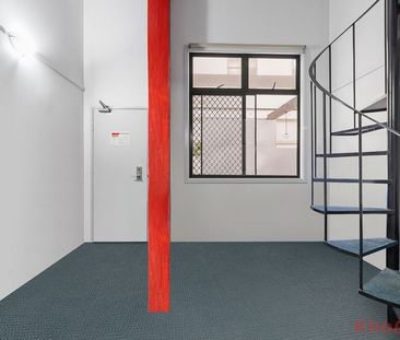 Modern Loft Apartment in the Heart of Broadway - Photo 1