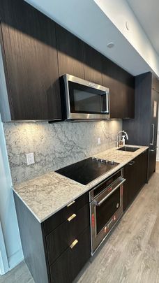 For Lease - 280 Howland Avenue Unit# 417, Toronto, Ontario - Photo 1