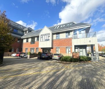 Wells Court, Woking, Surrey, GU21 - Photo 6